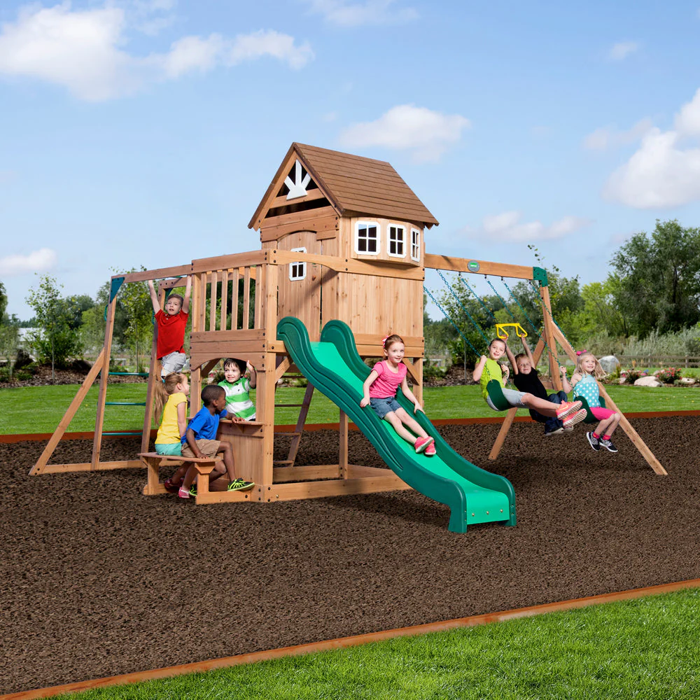 Parque de madera infantil