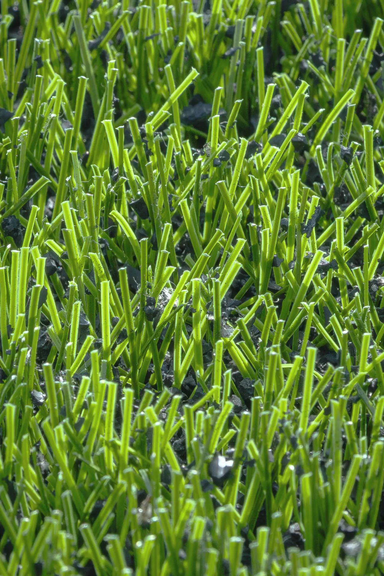 Césped Artificial Para Campos De Fútbol Profesional - Sistema Best 45 I 14,85€ M² - Kora Habitat Césped artificial para campos de fútbol