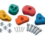 Parque infantil de madera piedras de escalada de colores