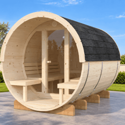 Sauna de barril de madera en jardín mediterráneo